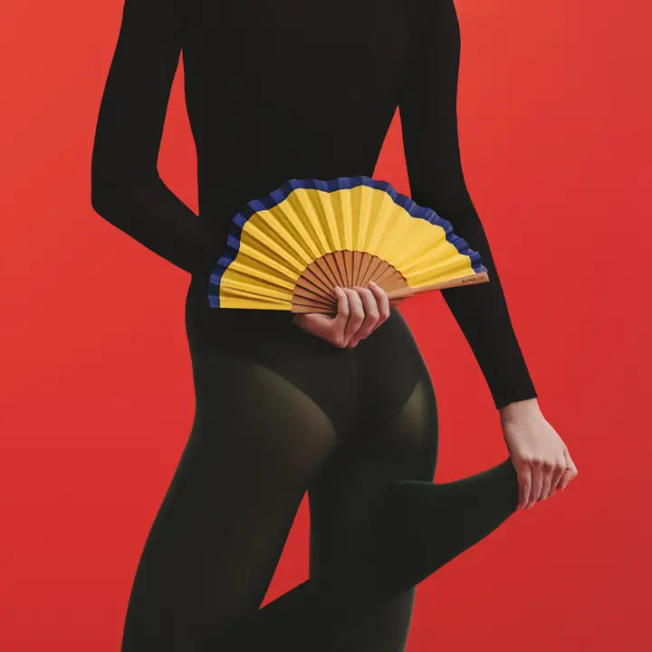 Fluid shapes mini fan